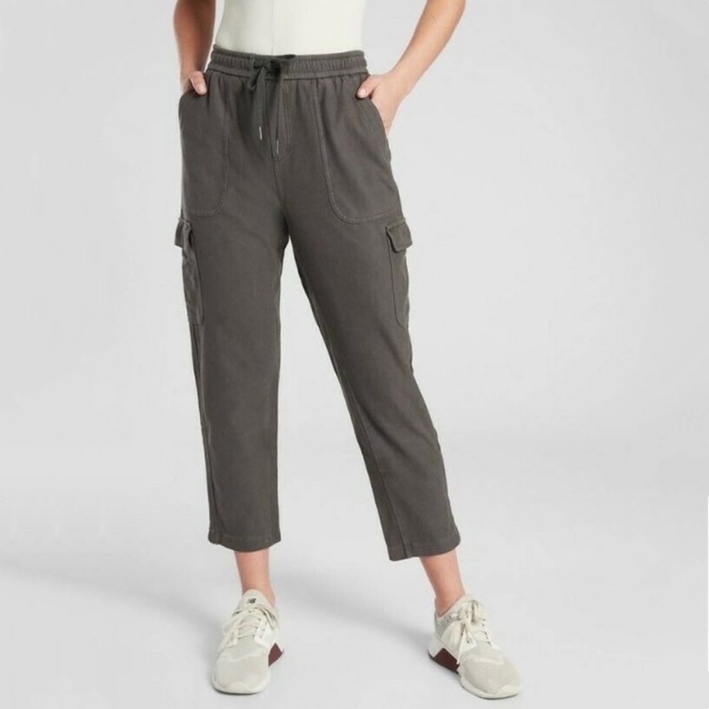 Athleta Women’s Farallon Cargo Crop